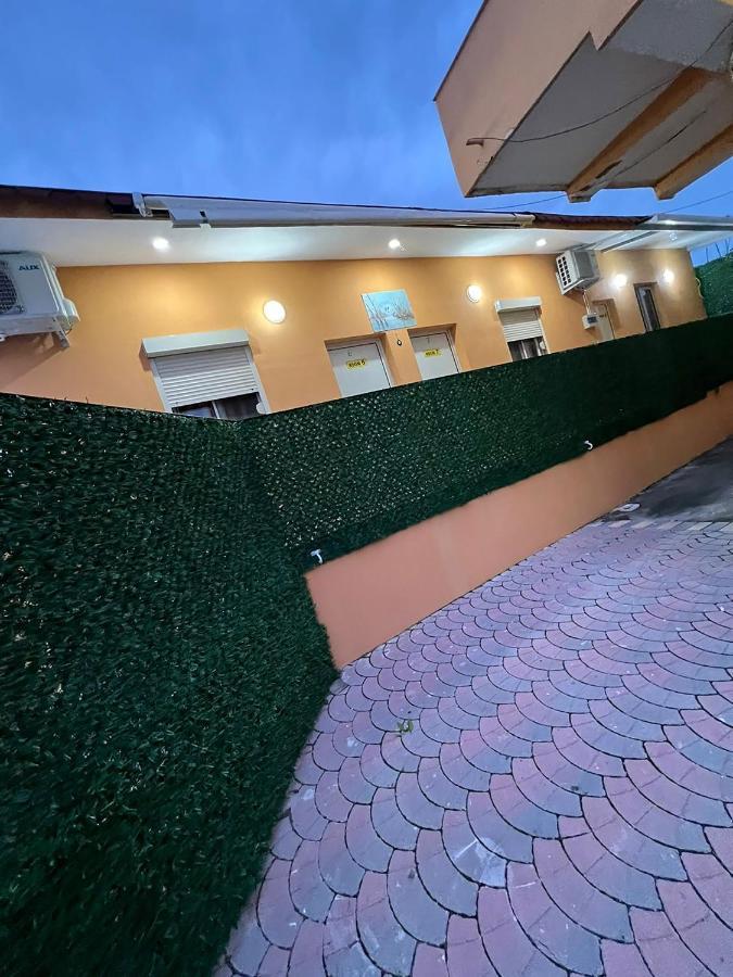 دراس Hotel Ziku المظهر الخارجي الصورة